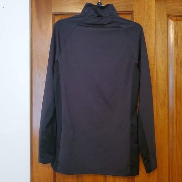 SOLD-----Men's long sleeve gymshark - Picture 2 of 6